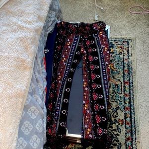 Super cute, fun wide leg pants.